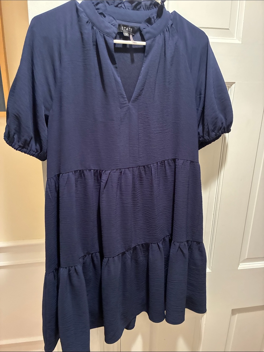 STATE Navy Tiered V-Neck Puff-Sleeve Tunic Dress